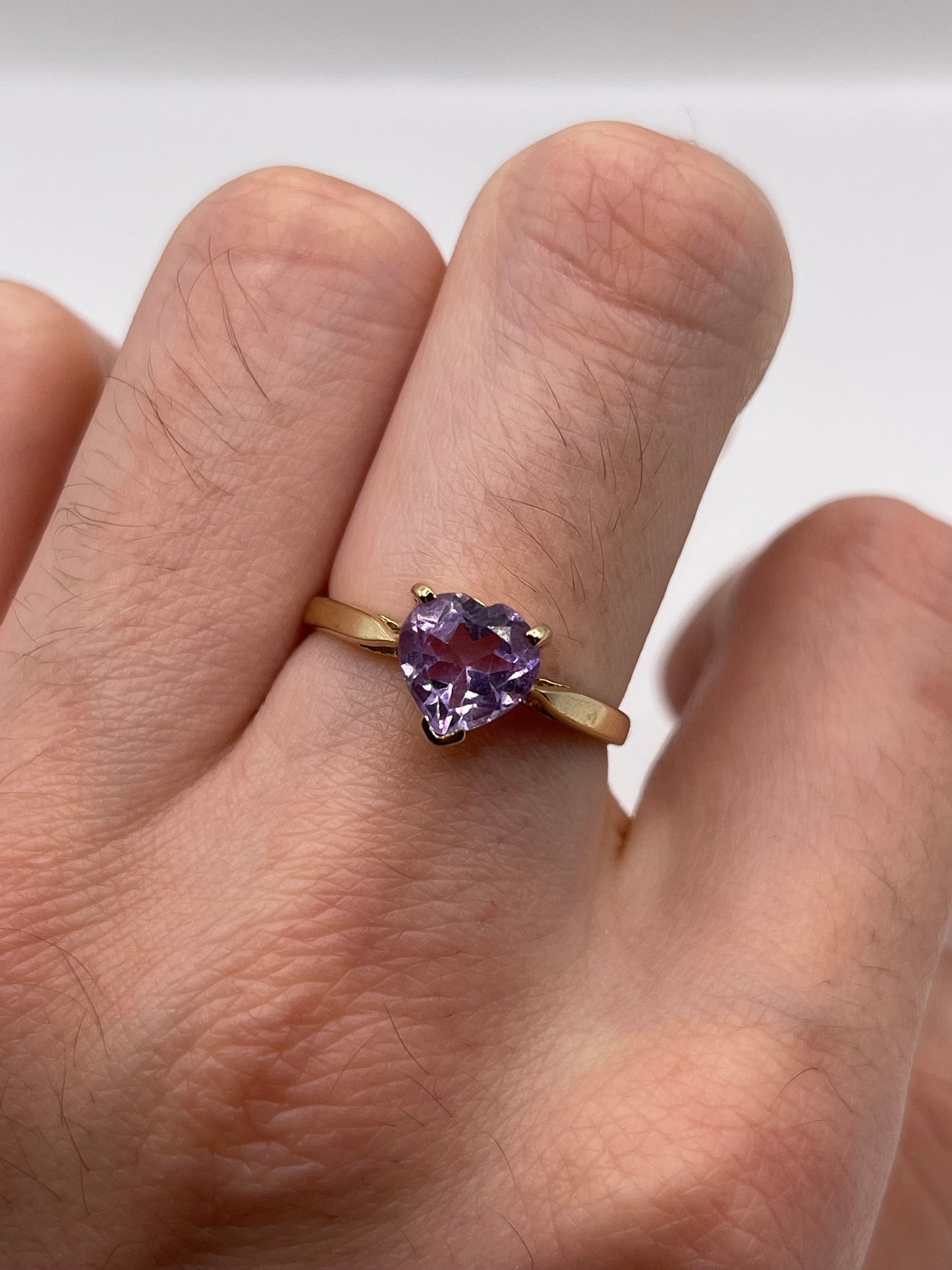 9ct gold amethyst heart ring