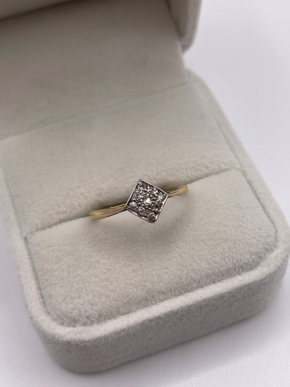 18ct gold diamond cluster ring