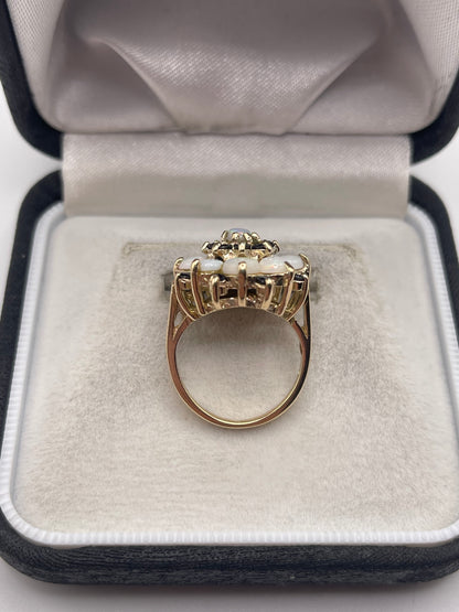 9ct gold opal and sapphire ring