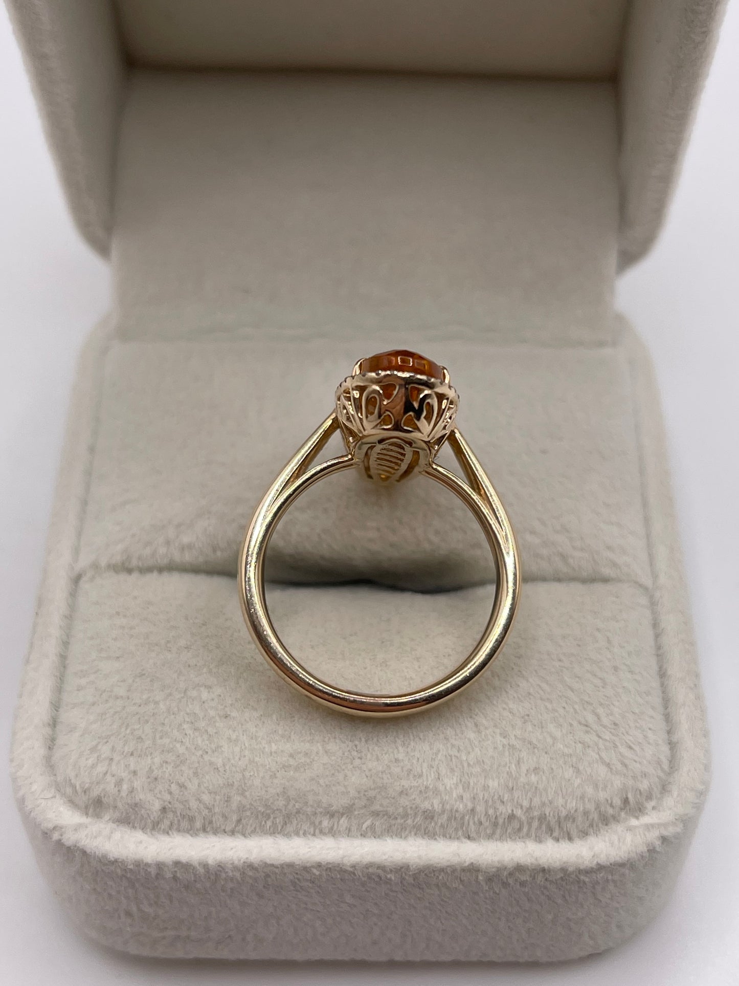9ct gold citrine and diamond ring