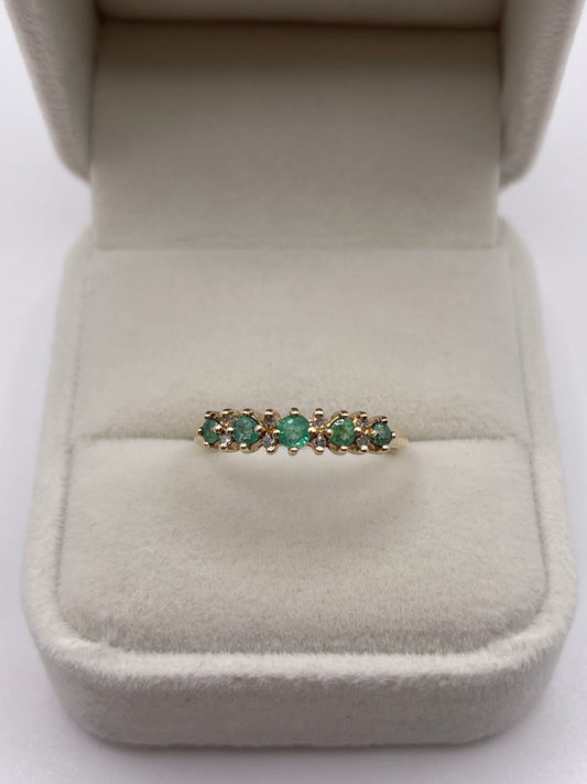 9ct gold emerald and diamond ring
