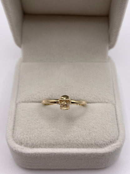 9ct gold skull ring