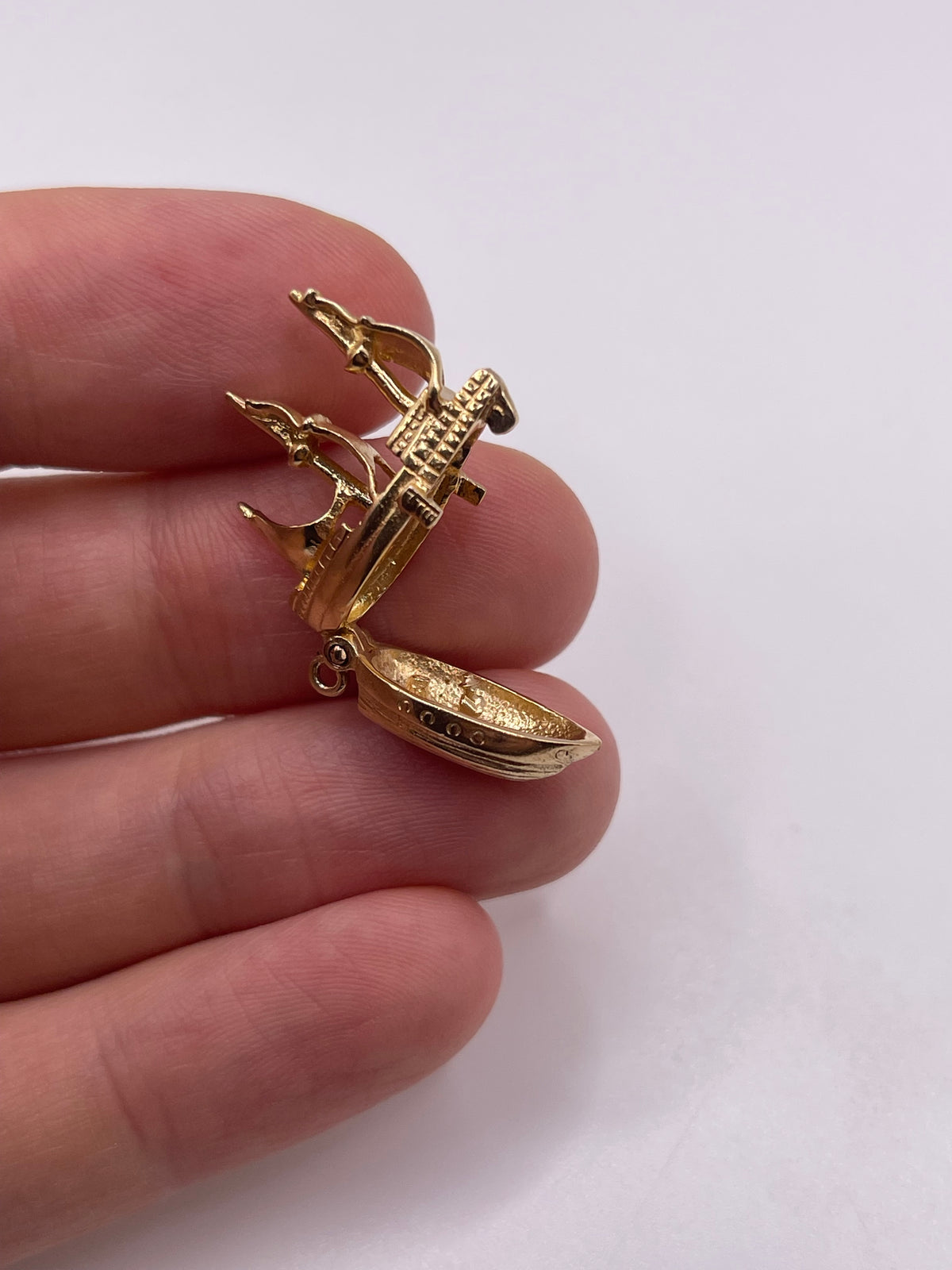 9ct gold ship charm