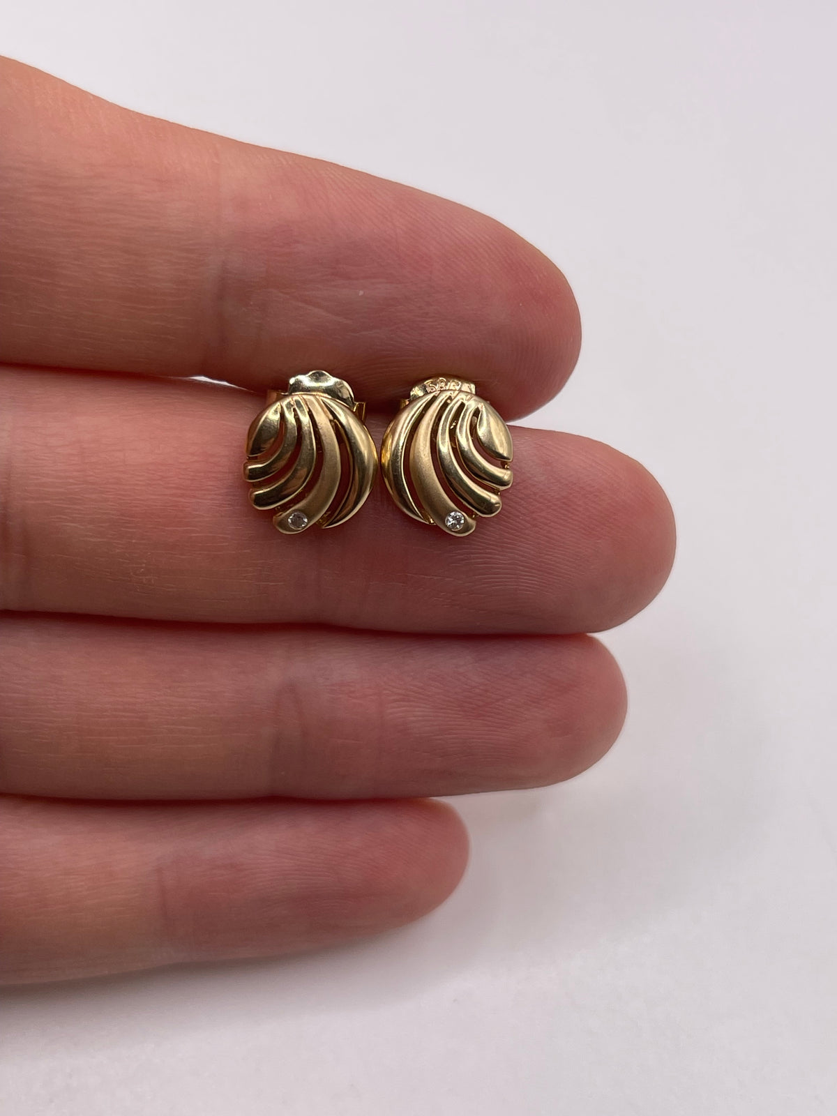 14ct gold diamond earrings