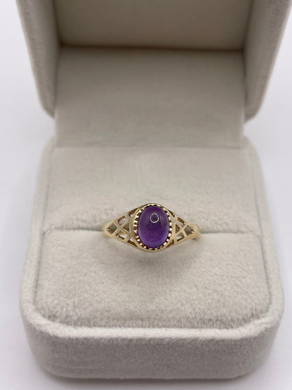 9ct gold cabochon amethyst ring