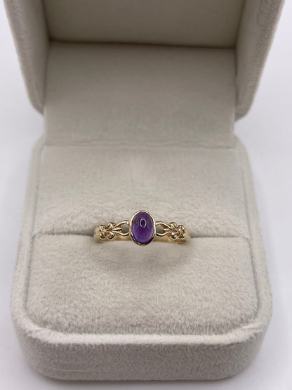 9ct gold cabochon amethyst ring