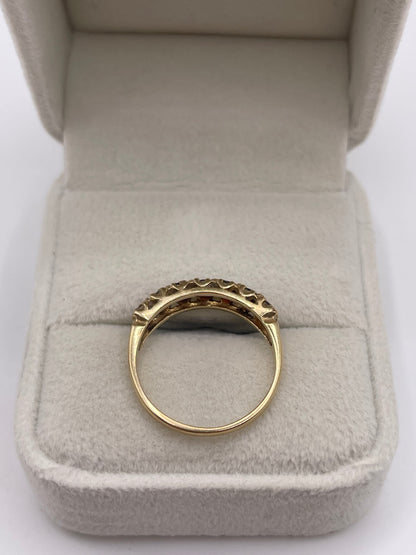 9ct gold garnet ring