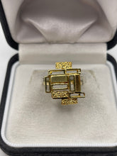 Load image into Gallery viewer, 18ct gold abstract ring
