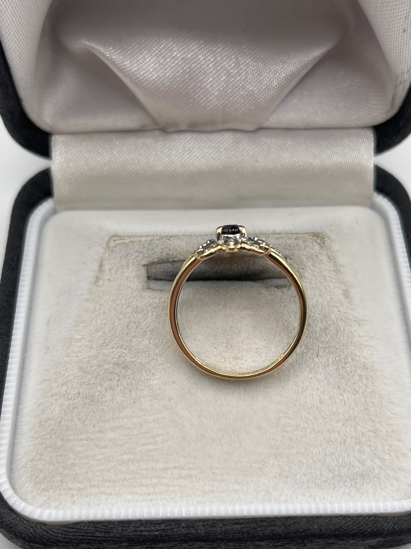 9ct gold sapphire and diamond ring