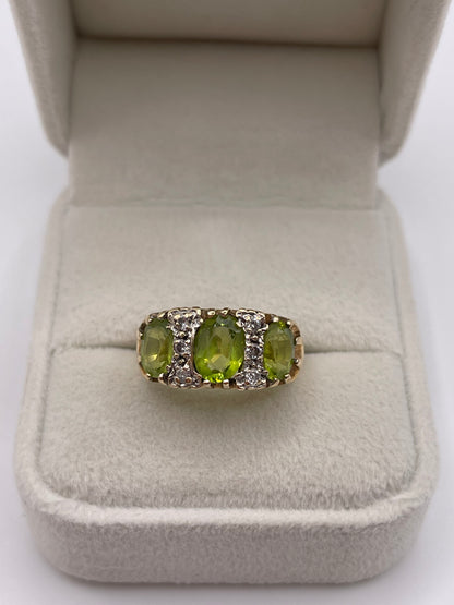 9ct gold peridot and diamond ring