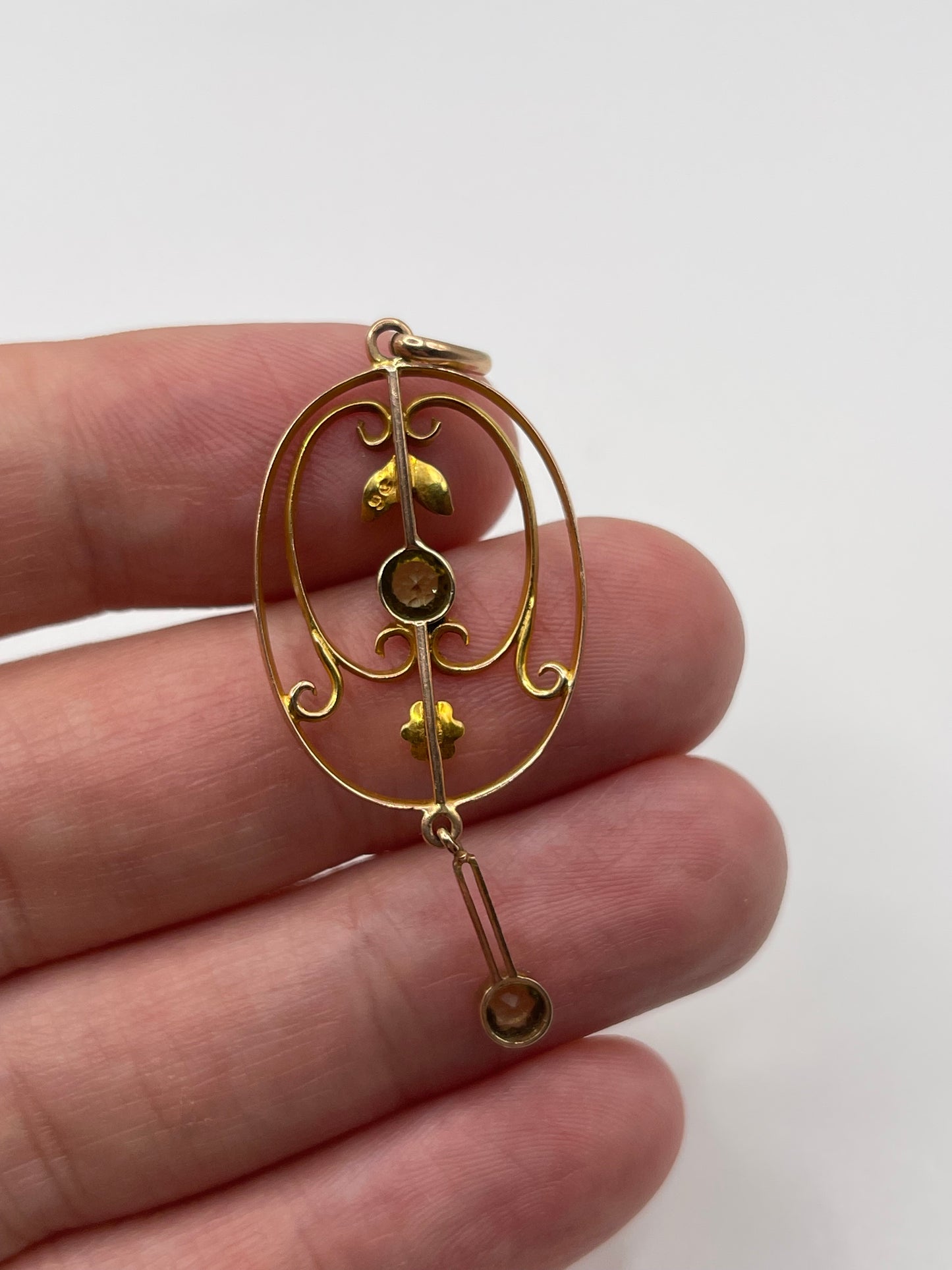 Antique 9ct gold peridot and pearl pendant
