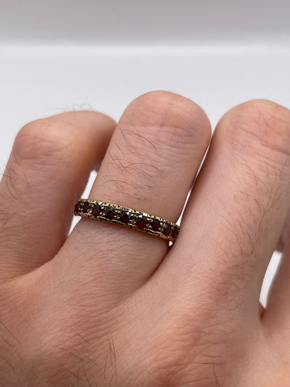 9ct gold garnet eternity ring