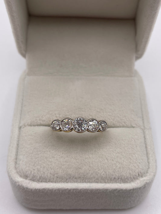 18ct gold 1.1ct 5 stone diamond ring