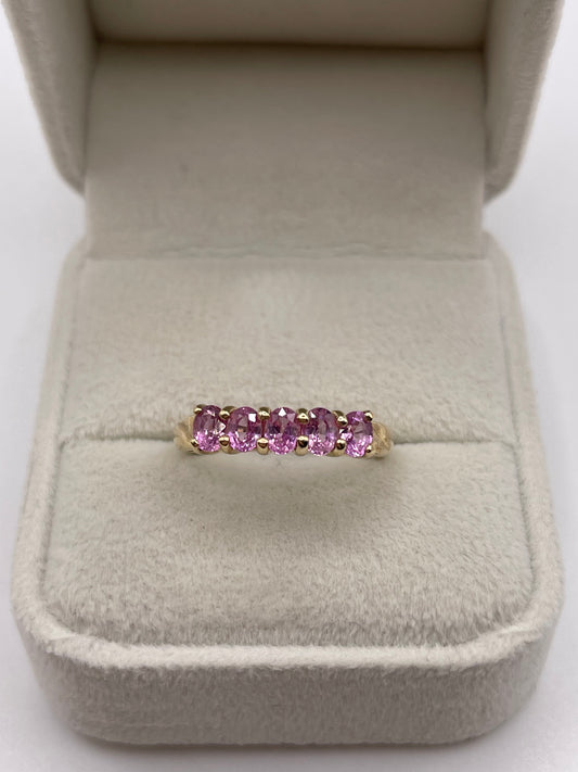 9ct gold pink sapphire ring