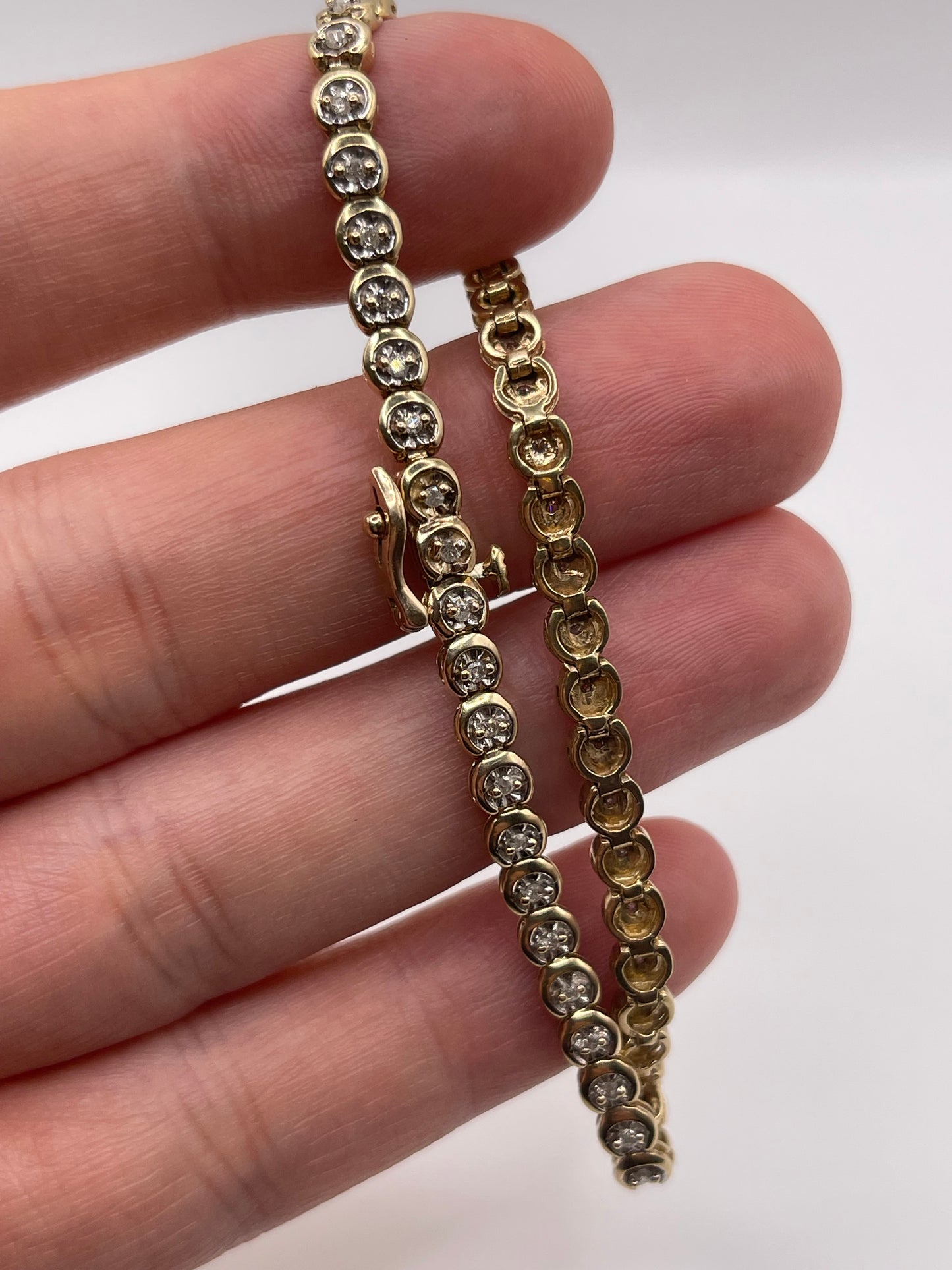 9ct gold diamond bracelet
