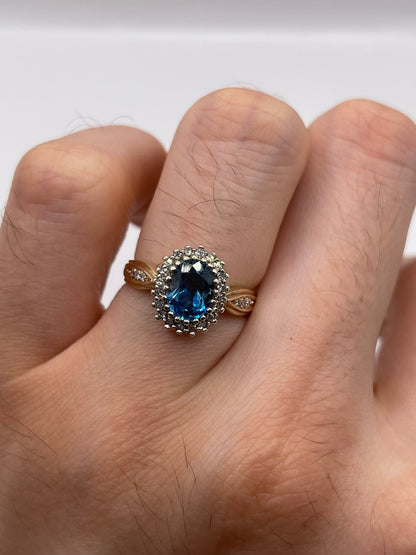 9ct gold topaz and diamond ring