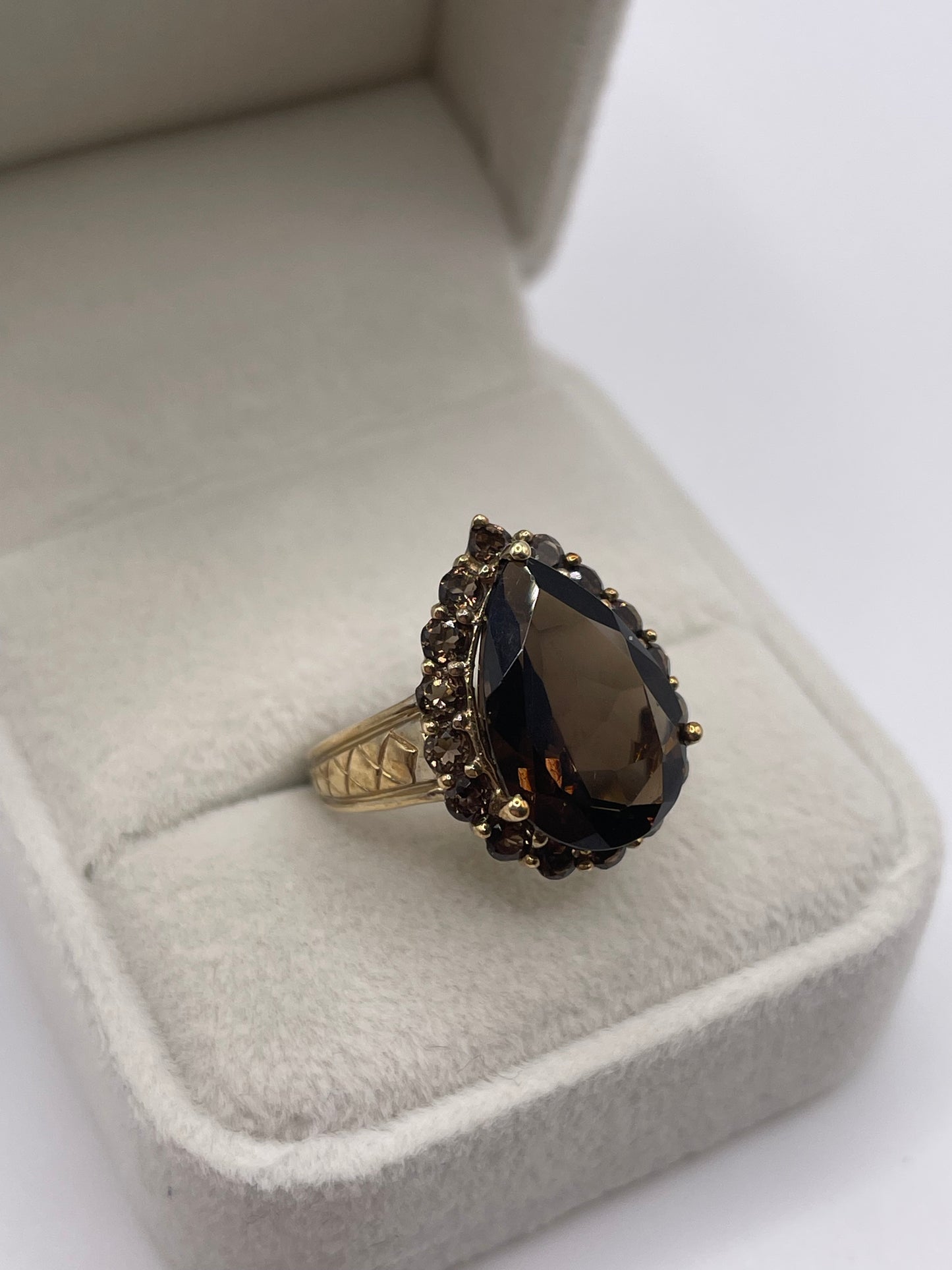 9ct gold Smokey quartz cluster ring