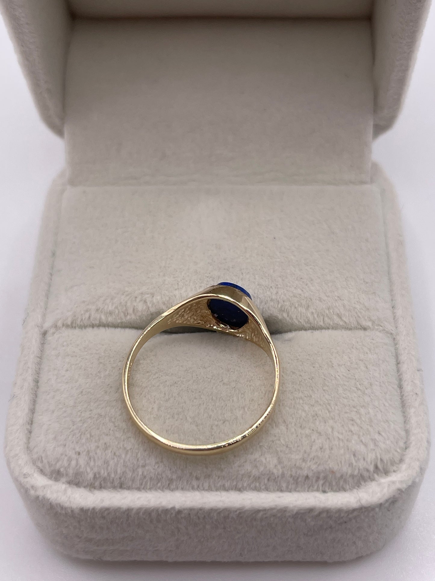 9ct gold lapis signet ring