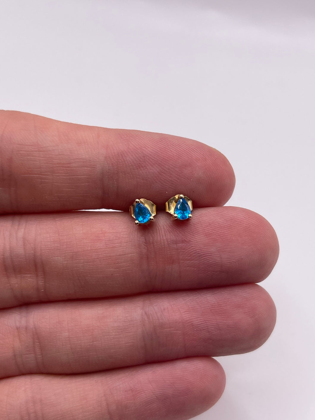9ct gold blue apatite earrings