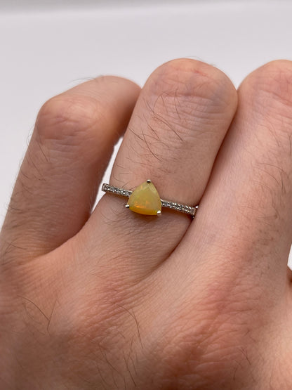 9ct gold opal and diamond ring