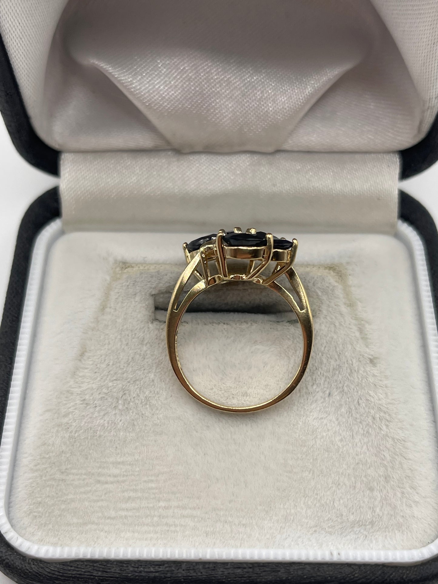 9ct gold sapphire and diamond ring