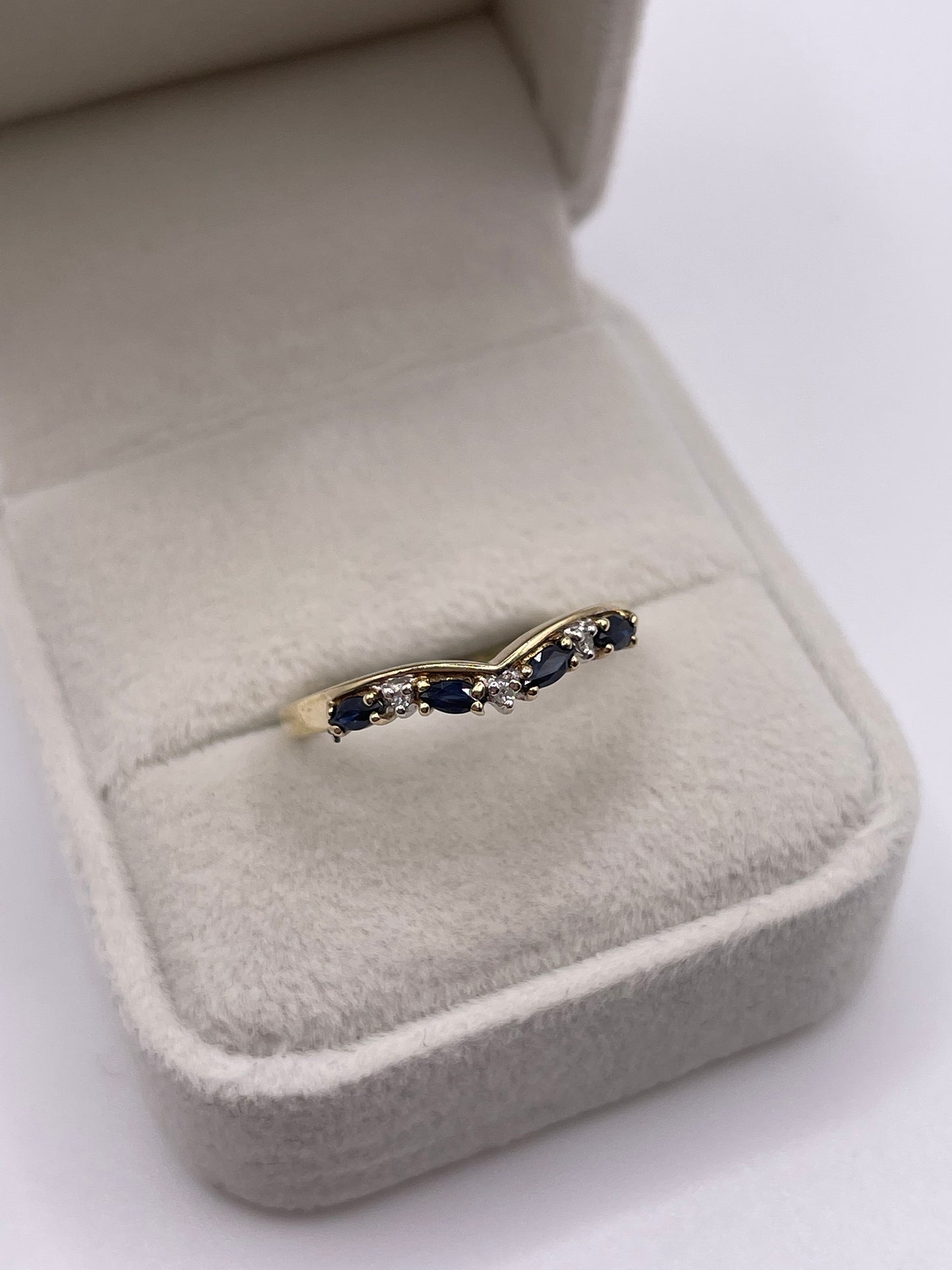 9ct gold sapphire and diamond wishbone ring