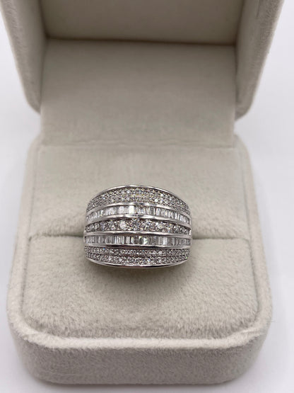 18ct white gold 1ct diamond cluster ring