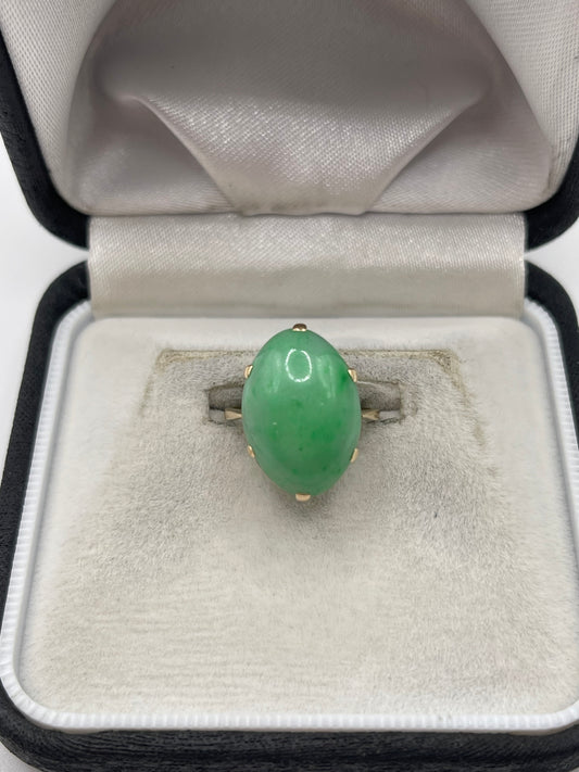 14ct gold jade ring
