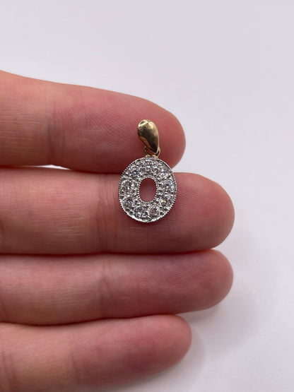 9ct gold cz initial O pendant