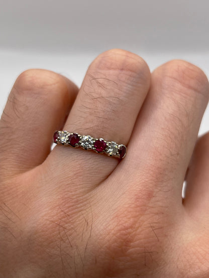 18ct gold ruby and diamond ring