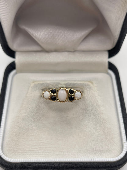 9ct gold opal and sapphire ring