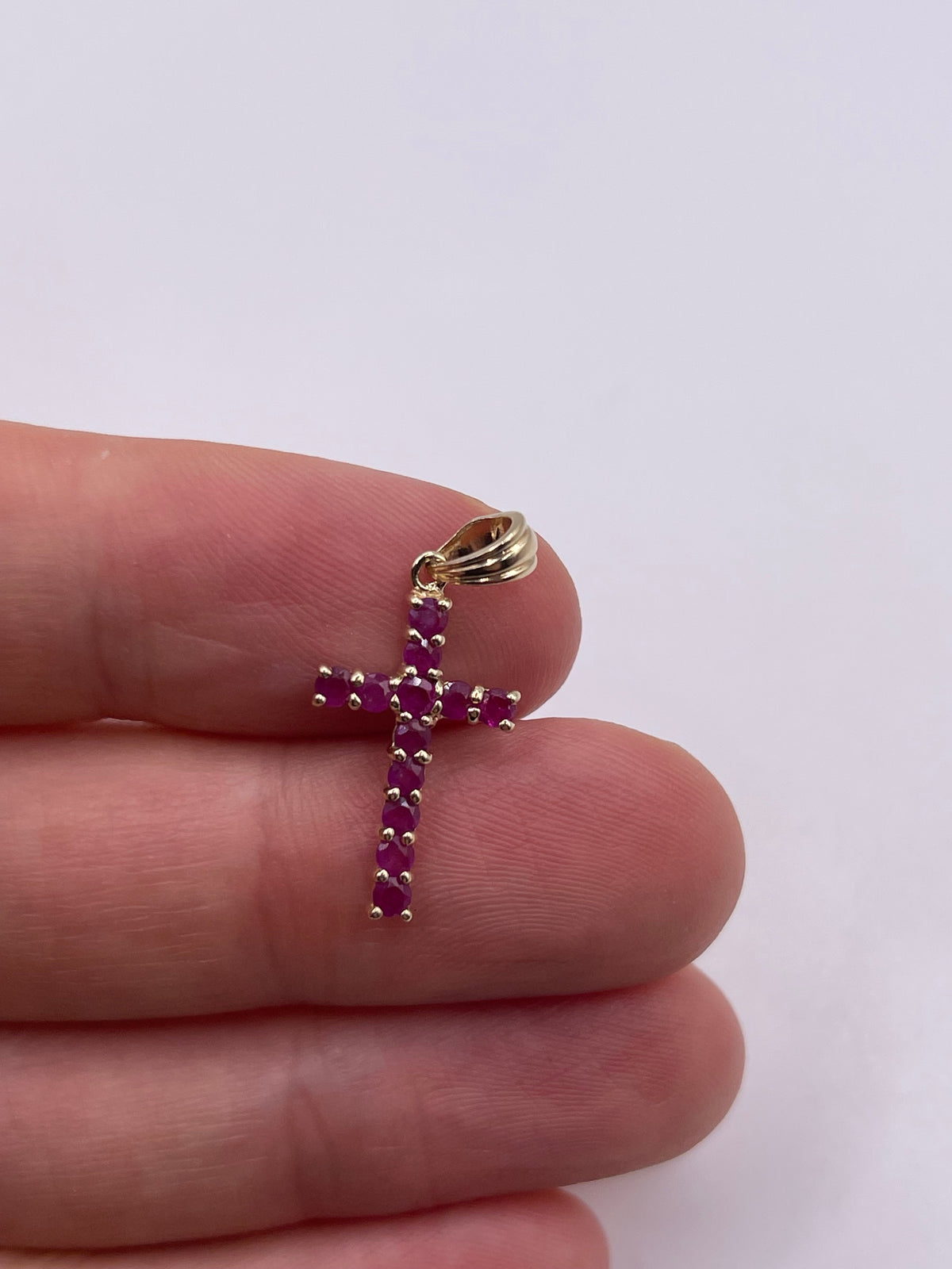 9ct gold ruby cross pendant