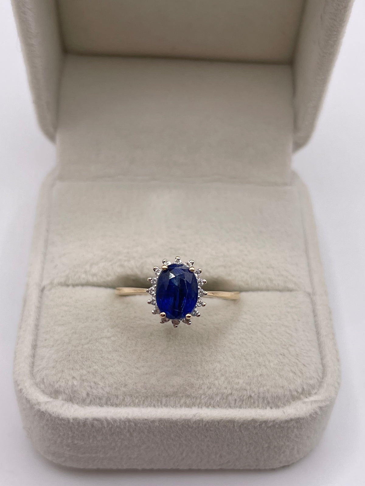 9ct gold kyanite and zircon ring