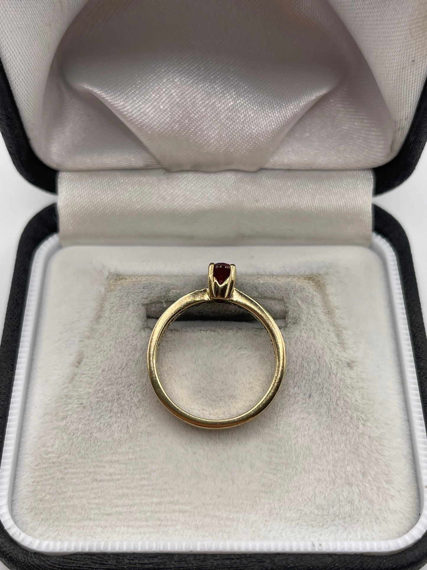 9ct gold ruby and zircon ring