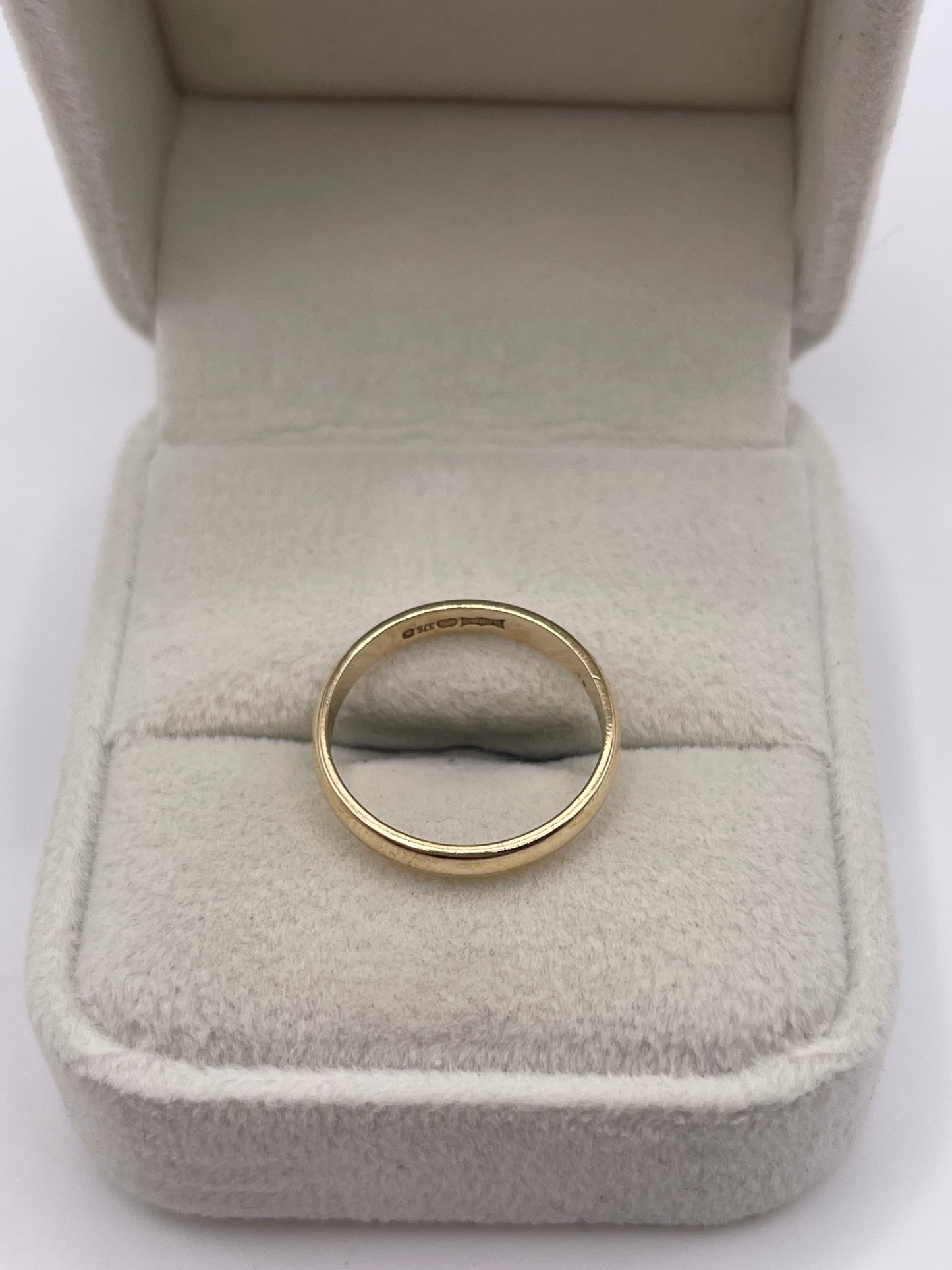 9ct gold band