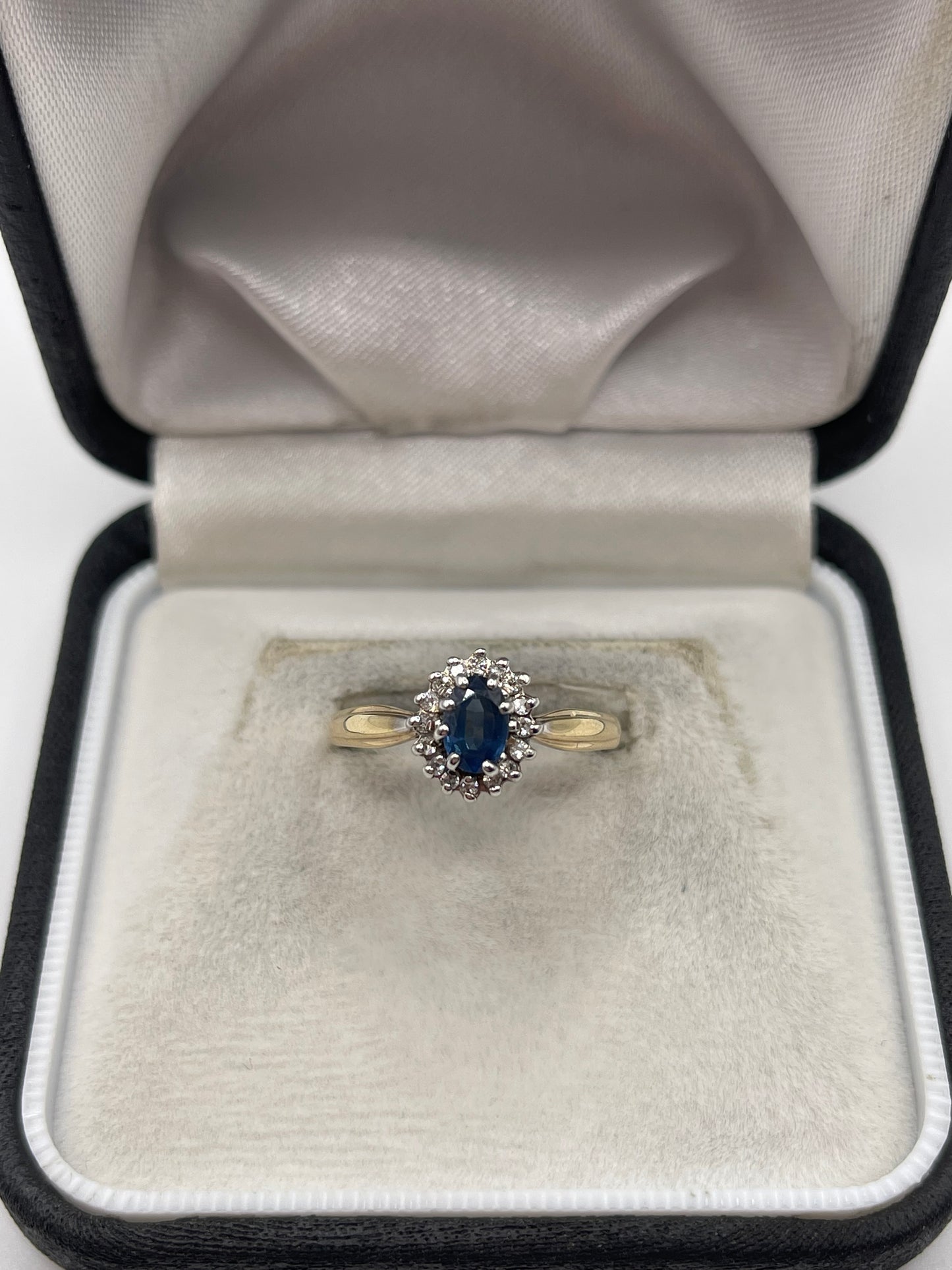9ct gold sapphire and diamond ring