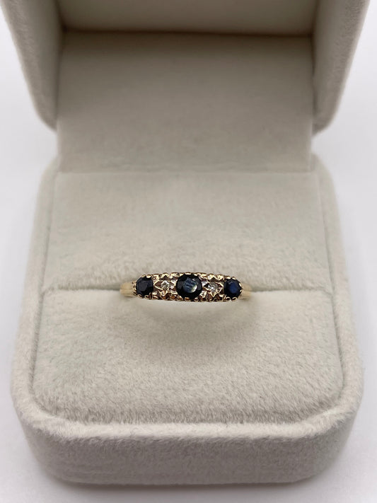 9ct gold sapphire and diamond ring