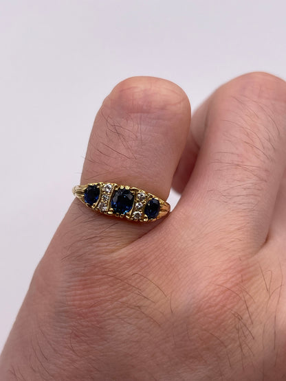 18ct gold sapphire and diamond ring