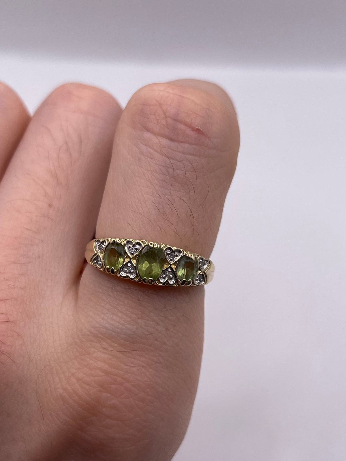 9ct gold quartz and diamond ring