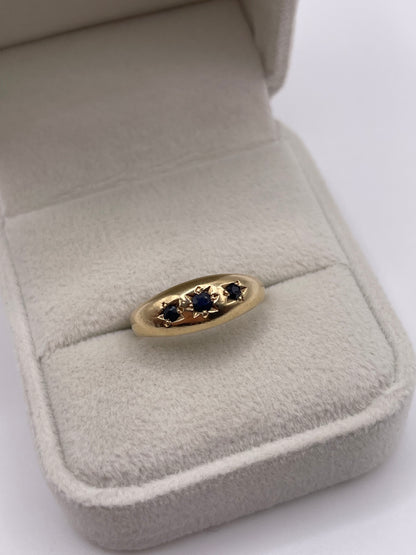 9ct gold sapphire gypsy ring