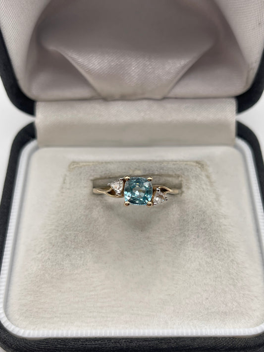 9ct gold blue and white zircon ring