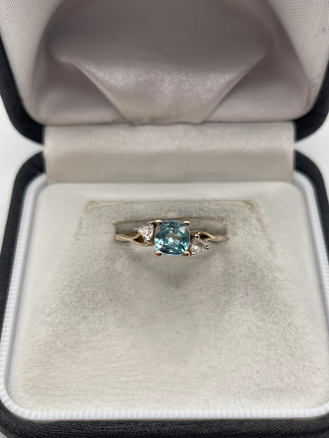 9ct gold blue and white zircon ring