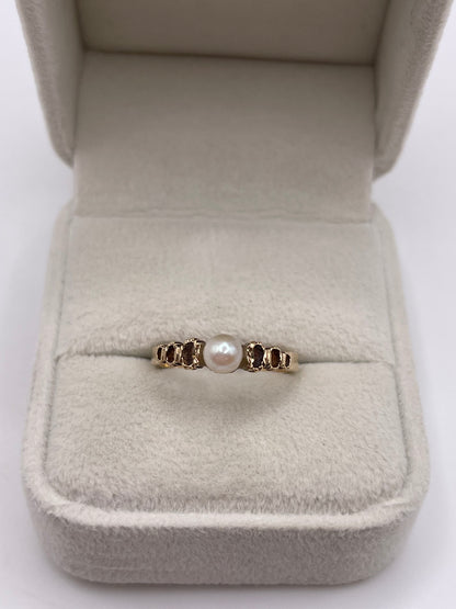 9ct gold pearl ring