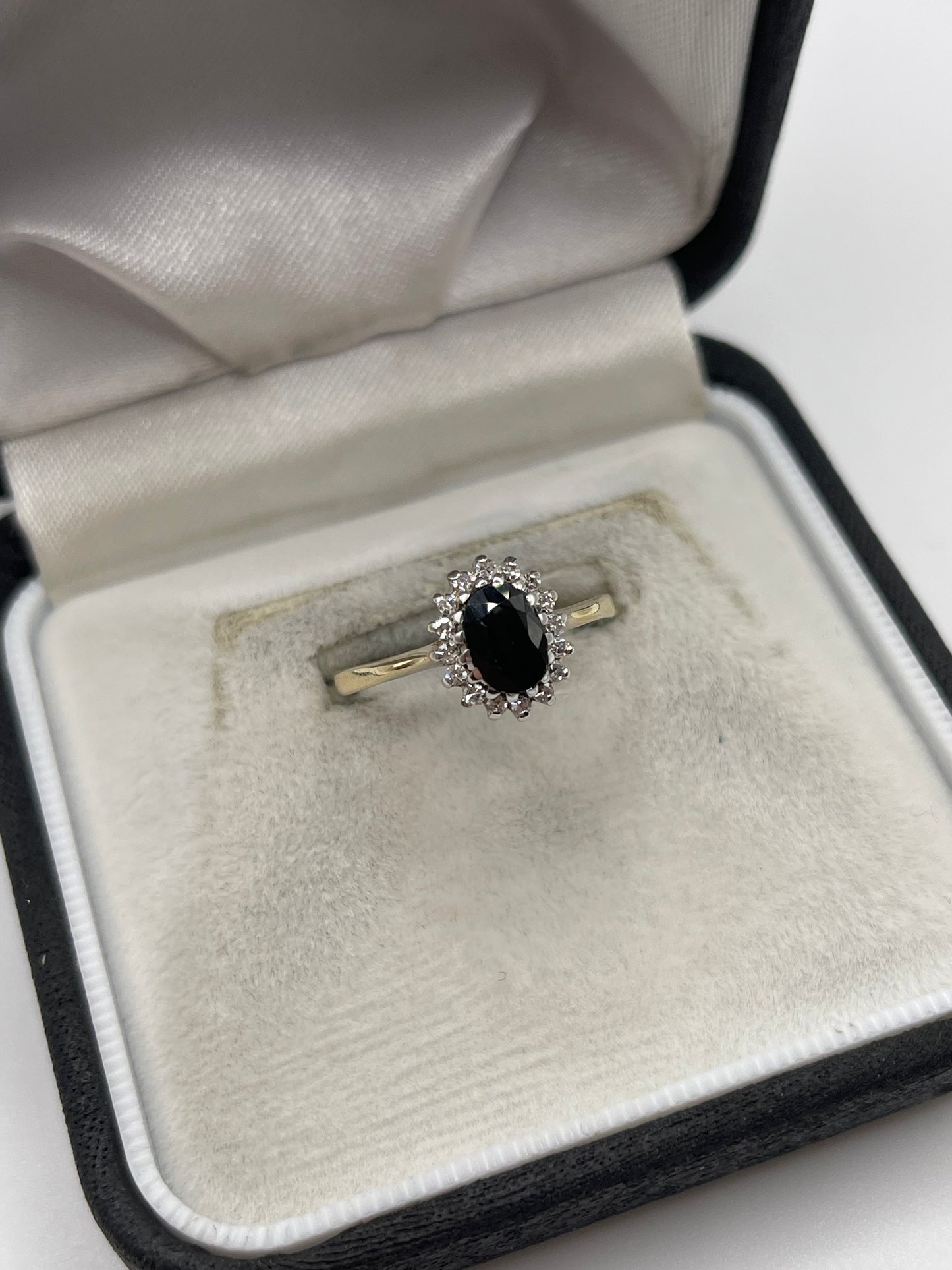 9ct gold sapphire and diamond ring
