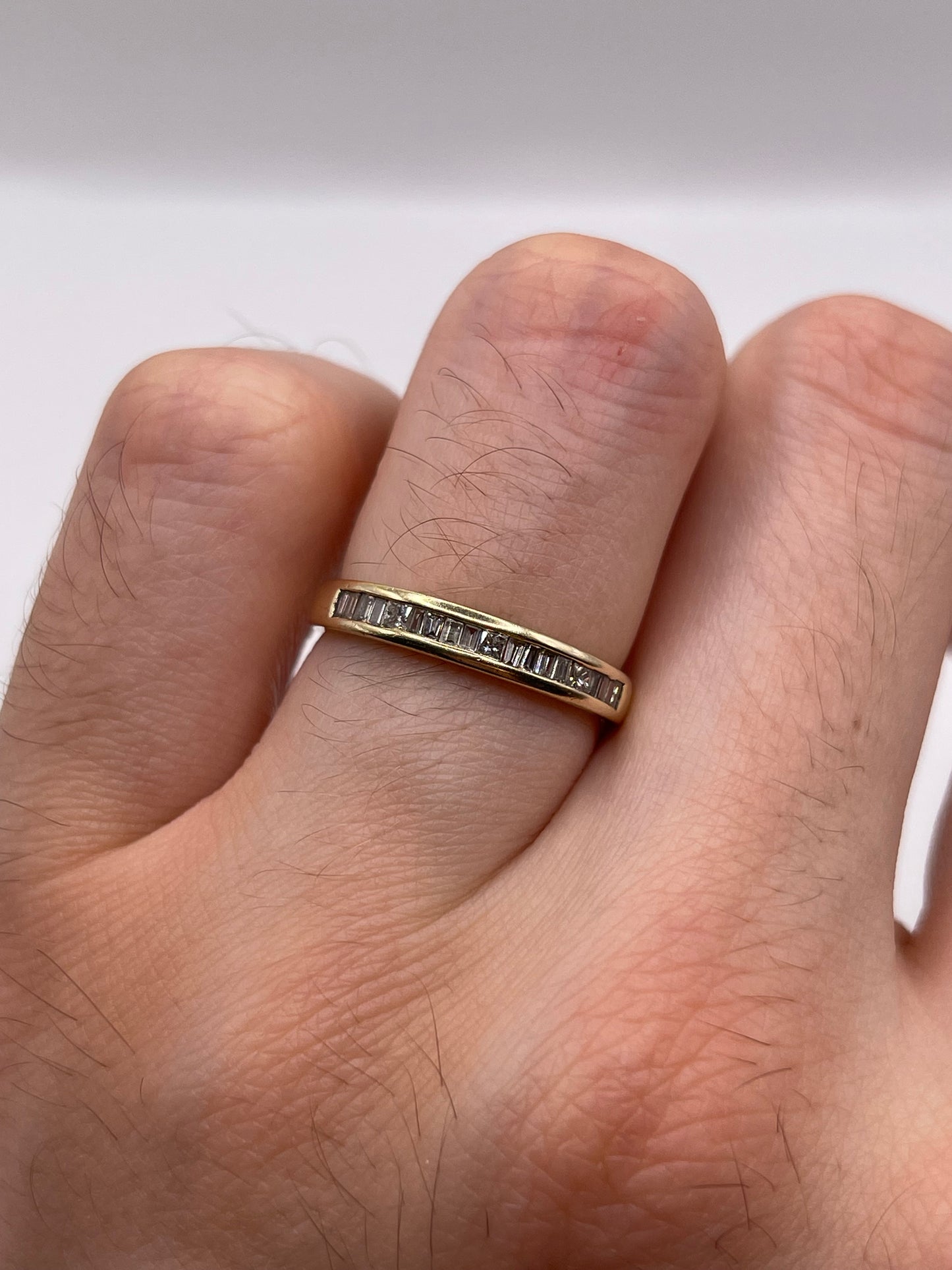 9ct gokd diamond ring