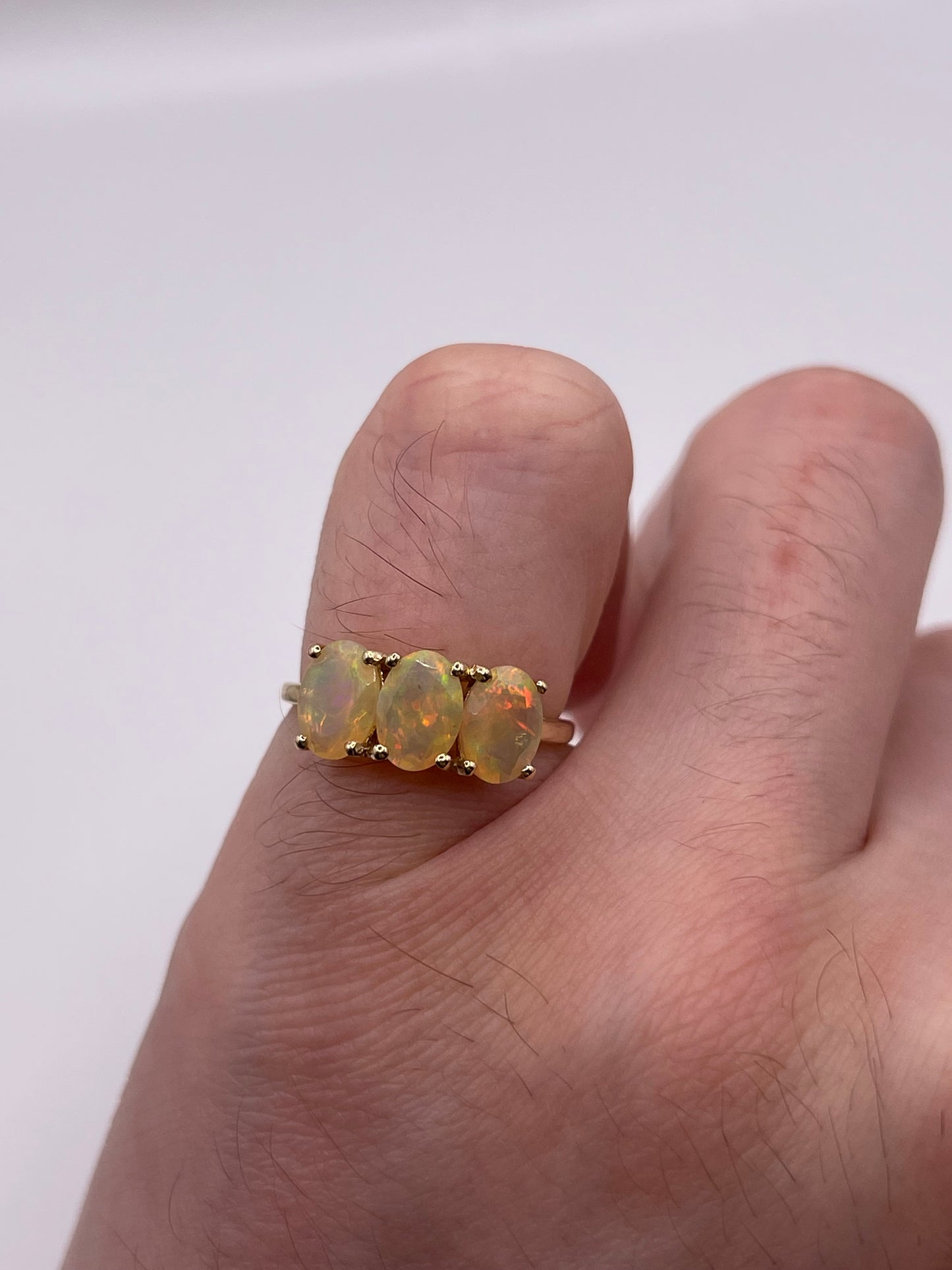 9ct gold opal ring