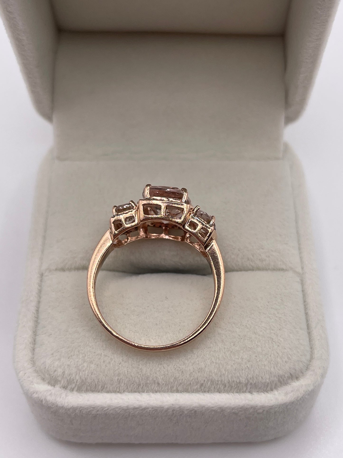 9ct rose gold morganite and diamond ring
