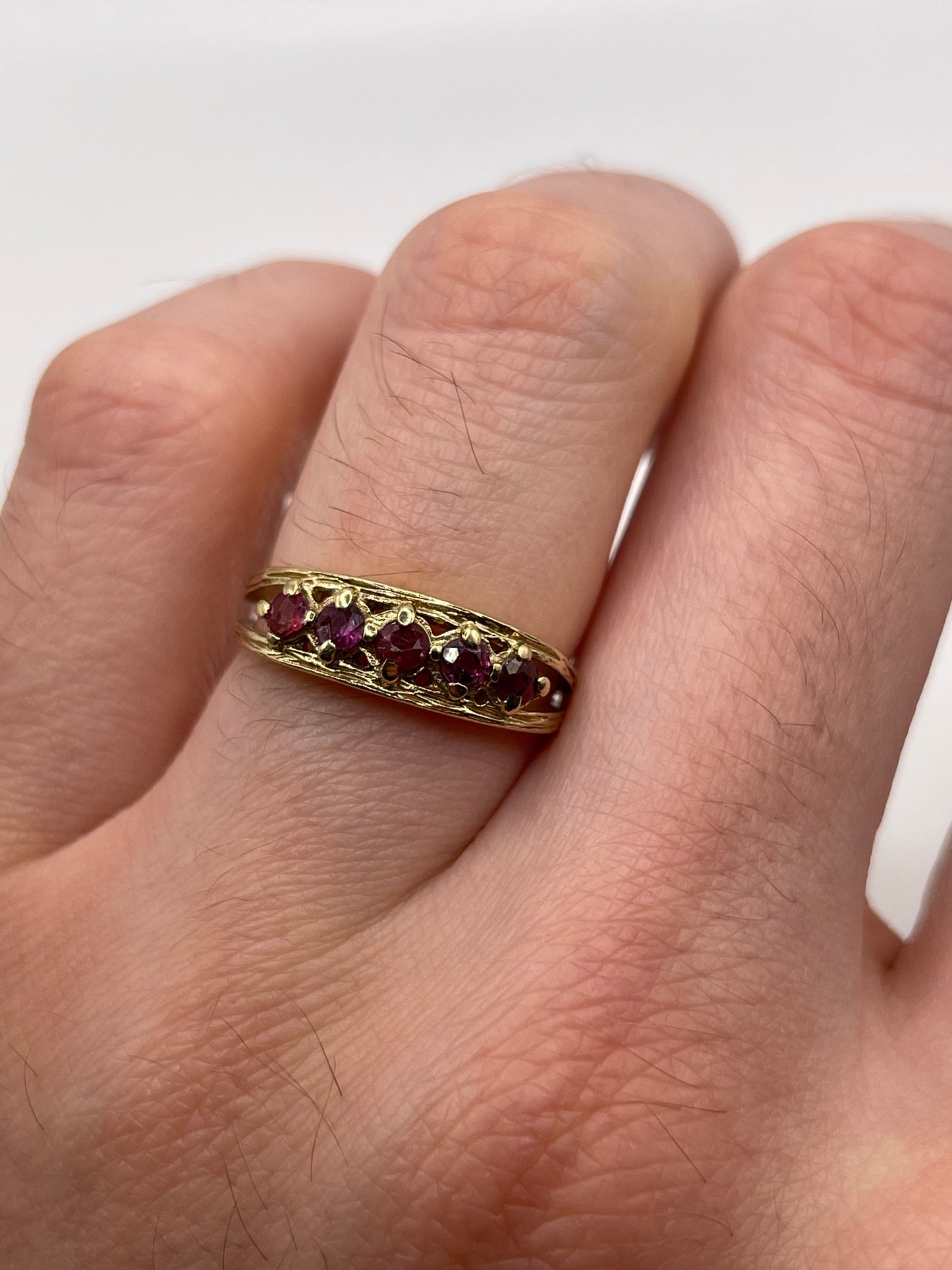 9ct gold ruby ring