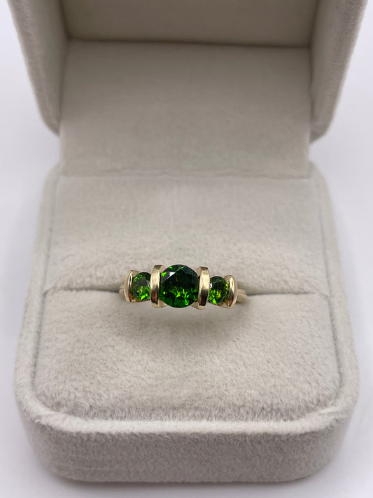 9ct gold diopside ring