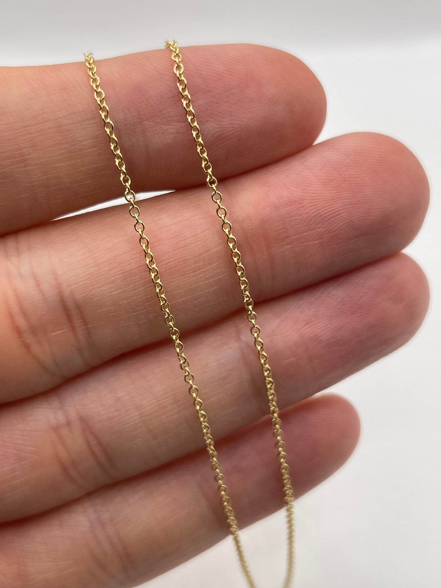 9ct gold chain J